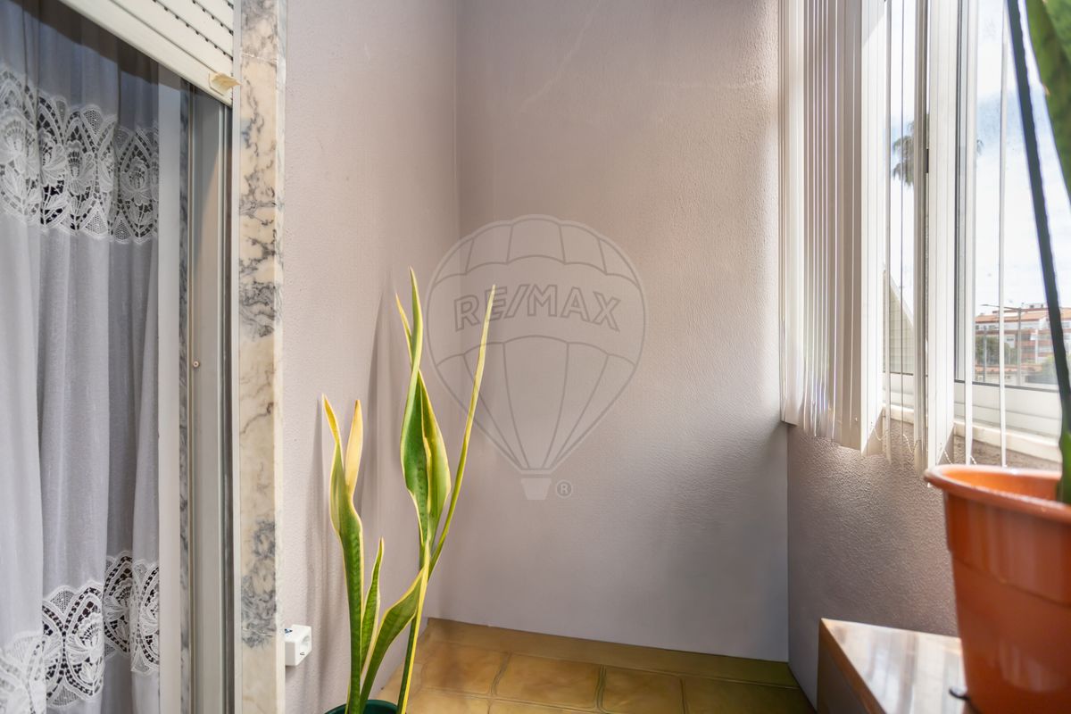 Apartamento T3 à venda em Seixal