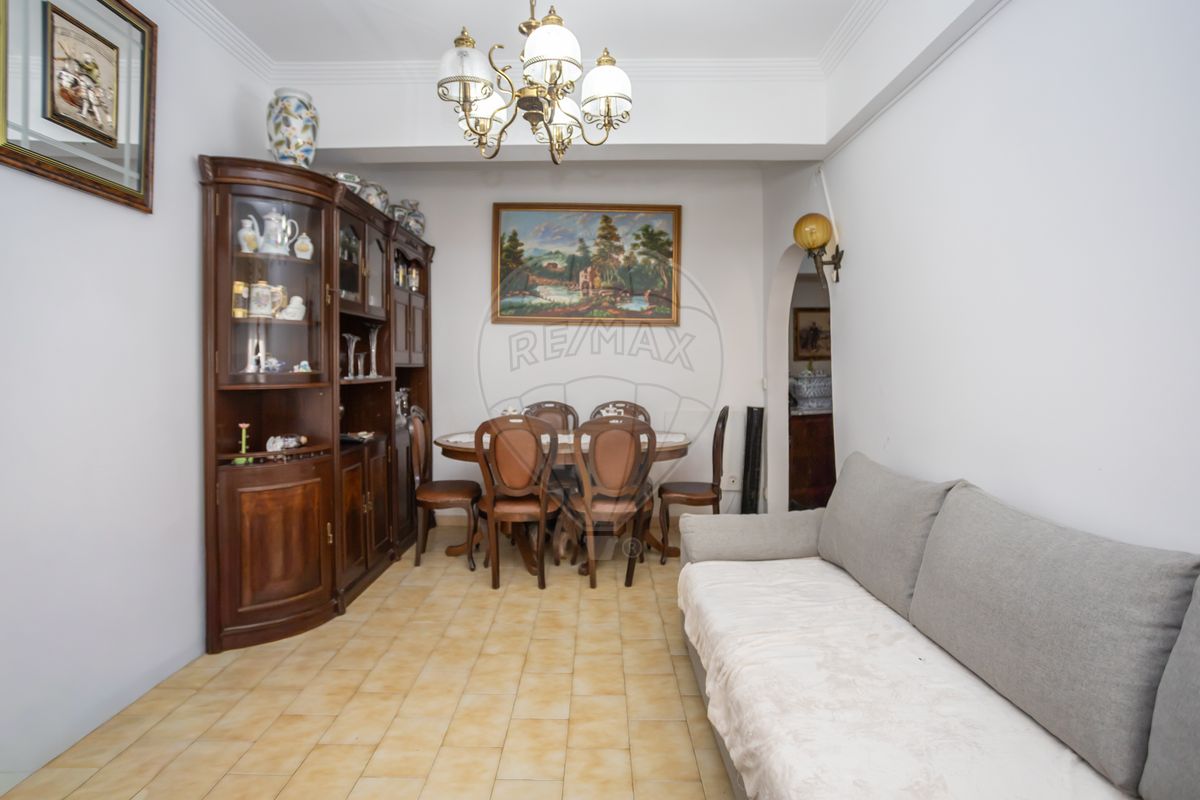 Apartamento T3 à venda em Seixal