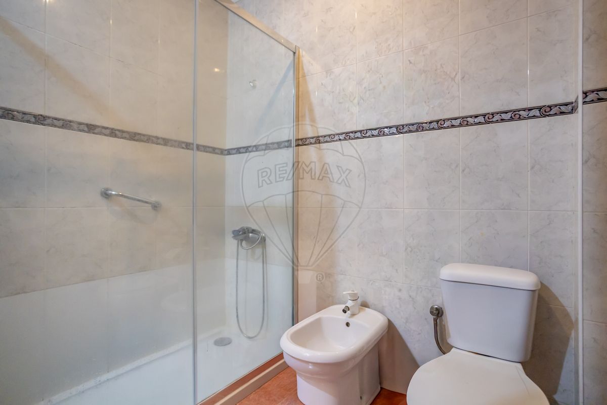 Apartamento T3 à venda em Seixal