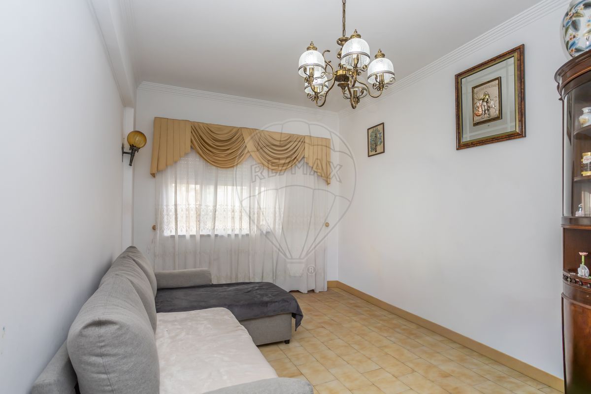 Apartamento T3 à venda em Seixal